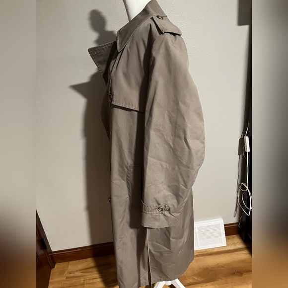 Classic Vintage London Fog Men's Khaki Coat, 42 Long - Timeless All EVC - Picture 6 of 16